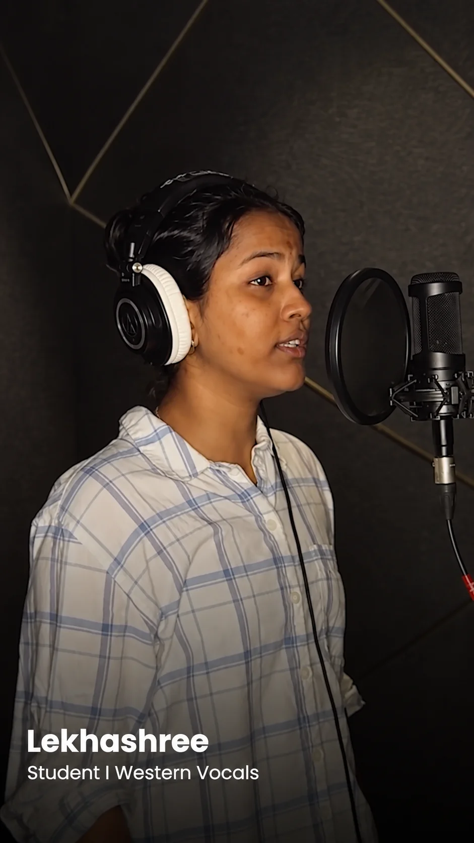Lekhashree, an Artium learner