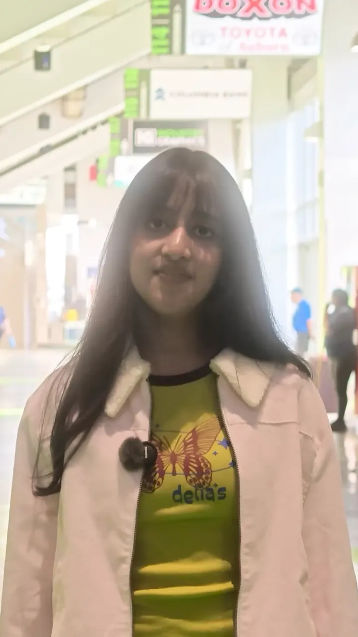 Aadishree Gaur, 14, an Artium learner from Seattle who opened Sonu Nigam's Revolution Tour