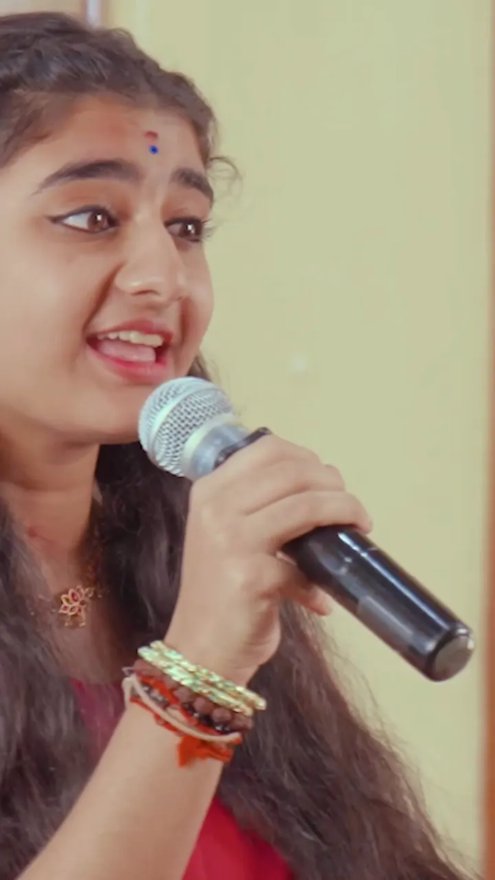 Ahaana Balaji singing a South Indian film song at Artium Unmute, Chennai